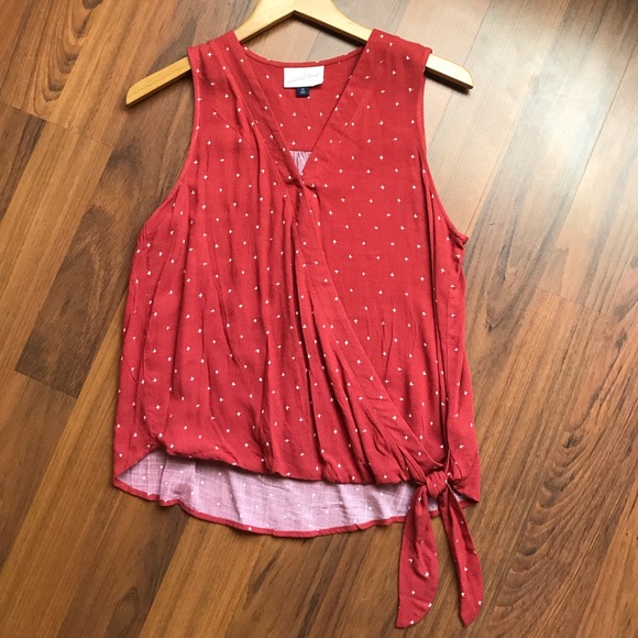 Universal Thread top - Picture 2 of 5